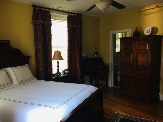 The Grand Lux Inn 塔拉霍马 外观 照片